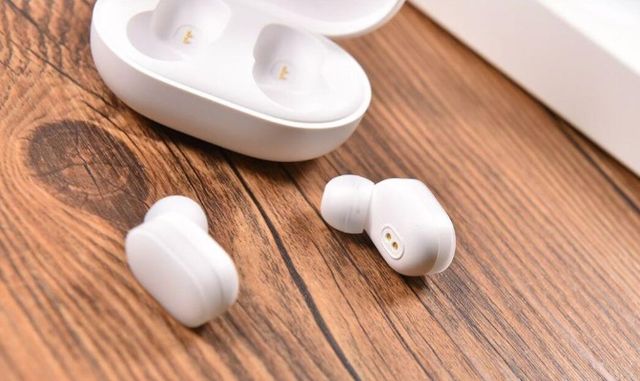 Xiaomi Mi AirDots Review: Wireless Headphones Better Than AirPods?