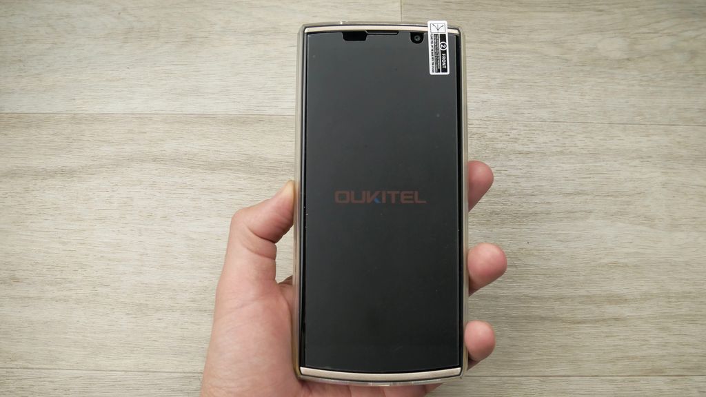 Oukitel K7 Power review design front panel