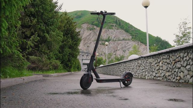 Xiaomi Mijia Electric Scooter Pro FIRST REVIEW 2019