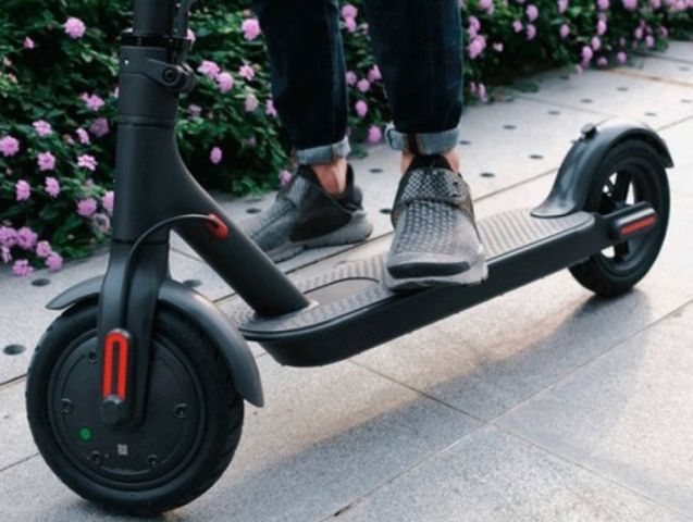 Xiaomi Mijia Electric Scooter Pro FIRST REVIEW 2019