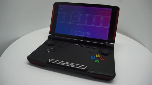 POWKIDDY X18 FIRST REVIEW: Game Console clamshell on Android