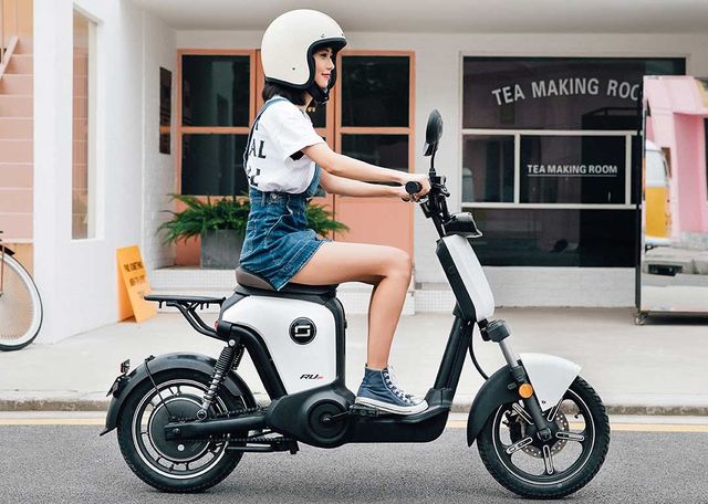 Speedy RU Smart First Review: Electric Scooter with 80km autonomy