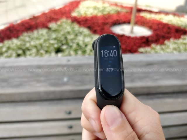 Xiaomi Mi Band 4 REVIEW & Unboxing: Must-Have Gadget in 2019!