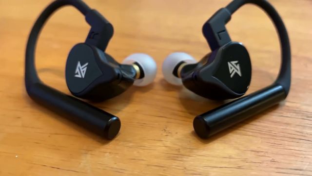KZ E10 FIRST Review: Wireless headphones with 5 drivers