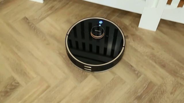 Lenovo X1 First Review: Robot Vacuum Cleaner + Wireless Headphones