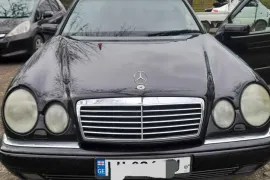 Mercedes-Benz, E CLASS