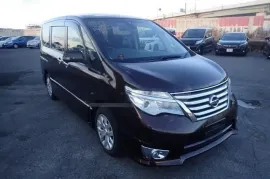 Nissan, Serena