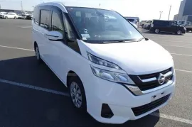 Nissan, Serena