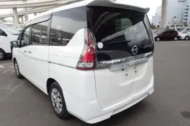 Nissan, Serena