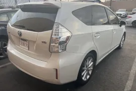 Toyota, Prius V