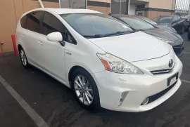 Toyota, Prius V