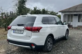 Mitsubishi, Outlander