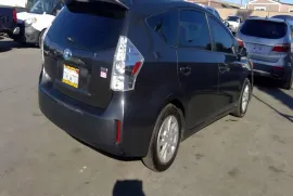 Toyota, Prius V