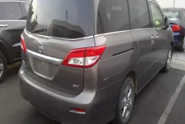 Nissan, Quest