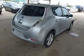 Nissan, Leaf