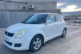 Suzuki , Swift