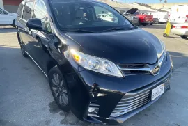 Toyota, Sienna