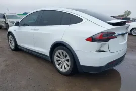 Tesla, Model X