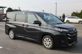 Toyota, Noah