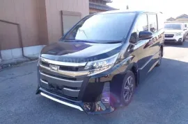 Toyota, Noah