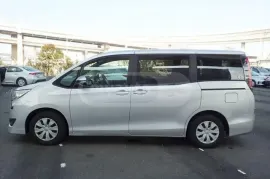 Toyota, Noah