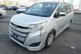 Toyota, Noah