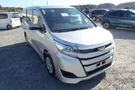 Toyota, Noah