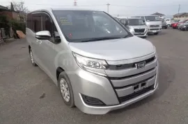 Toyota, Noah