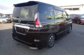 Nissan, Serena