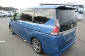 Nissan, Serena