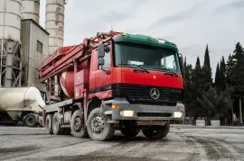 Mercedes-Benz , Actros
