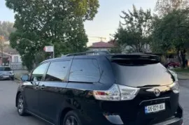 Toyota, Sienna
