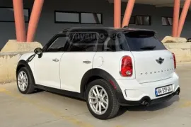 MINI, COUNTRYMAN