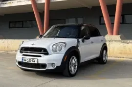 MINI, COUNTRYMAN