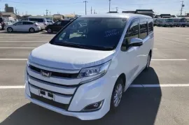Toyota, Noah