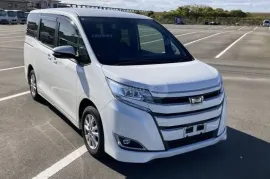 Toyota, Noah