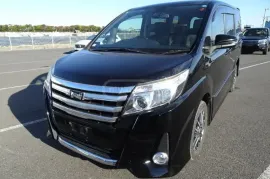 Toyota, Noah