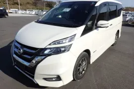 Nissan, Serena