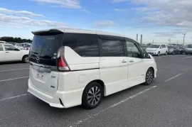 Nissan, Serena