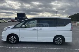 Nissan, Serena