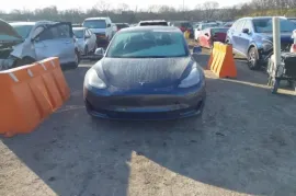 Tesla, Model 3
