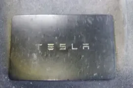 Tesla, Model 3