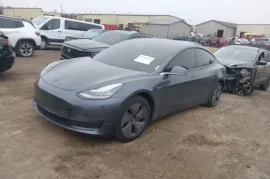 Tesla, Model 3