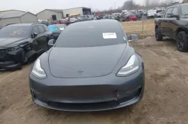 Tesla, Model 3