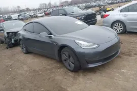 Tesla, Model 3