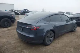 Tesla, Model 3