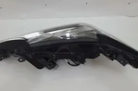 Autoparts, Lights and Bulbs, Front Headlights, TOYOTA 