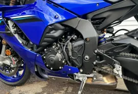 Yamaha, YZF-R1