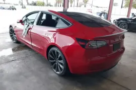 Tesla, Model 3
