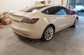 Tesla, Model 3